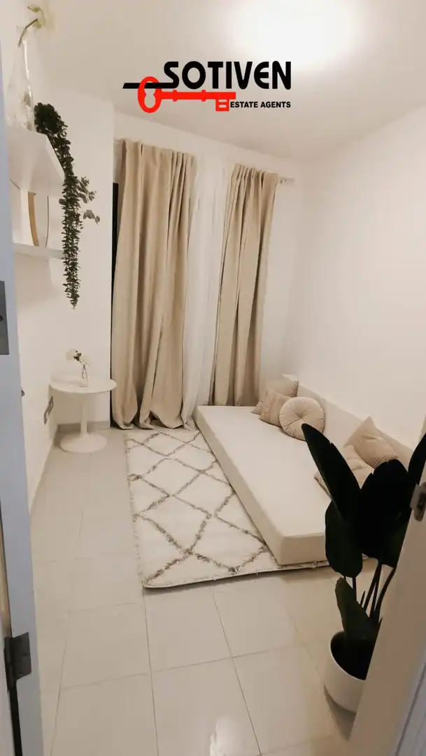 Dormitori de Apartament en venda en Adeje amb Traster