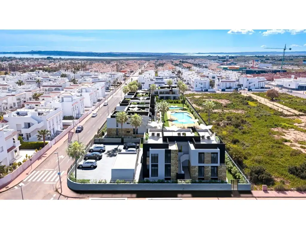 Bungalow con piscina en venta en Ciudad Quesada, imagen 3