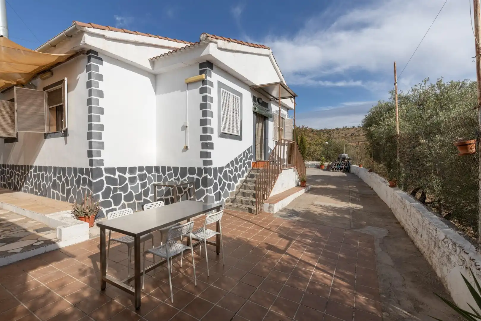 Vista exterior de Finca rústica en venta en Cogollos de la Vega con Jardín privado y Piscina