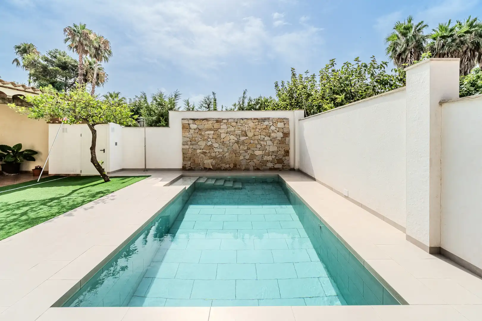 Piscina de Casa o xalet en venda en Deltebre amb Aire condicionat, Calefacció i Jardí privat