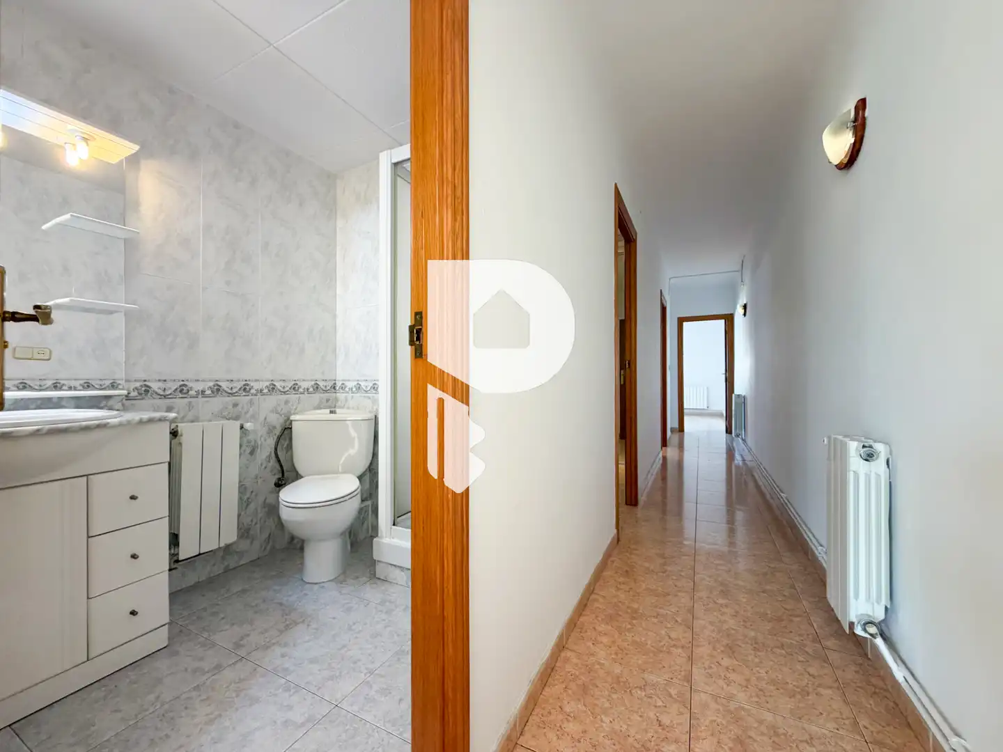 Piso en venta en Sant Joan Despí con Calefacción, Terraza y Horno