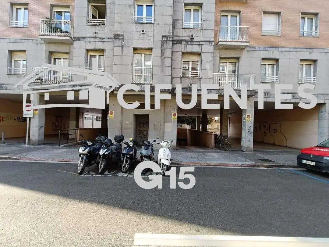 Garage zur Miete in Baldomero Anabitarte Plaza, Anoeta