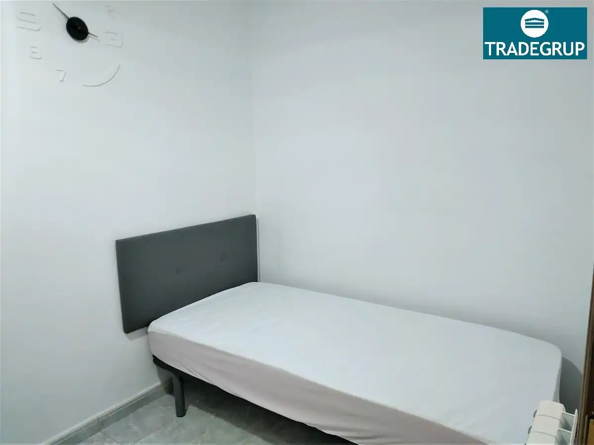 Habitación de Piso en venta en Igualada con Calefacción, Terraza y Amueblado