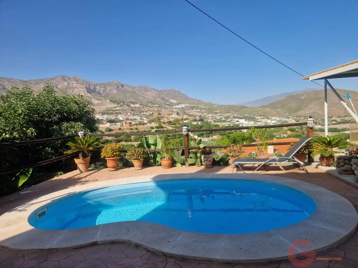 Casa con piscina en venta en Molvízar, imagen 2