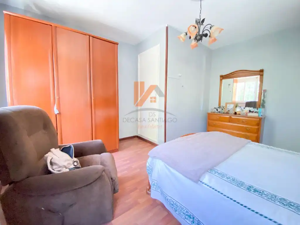 Bedroom of Houses for sale in Santiago de Compostela   with Private garden, Oven and Internet