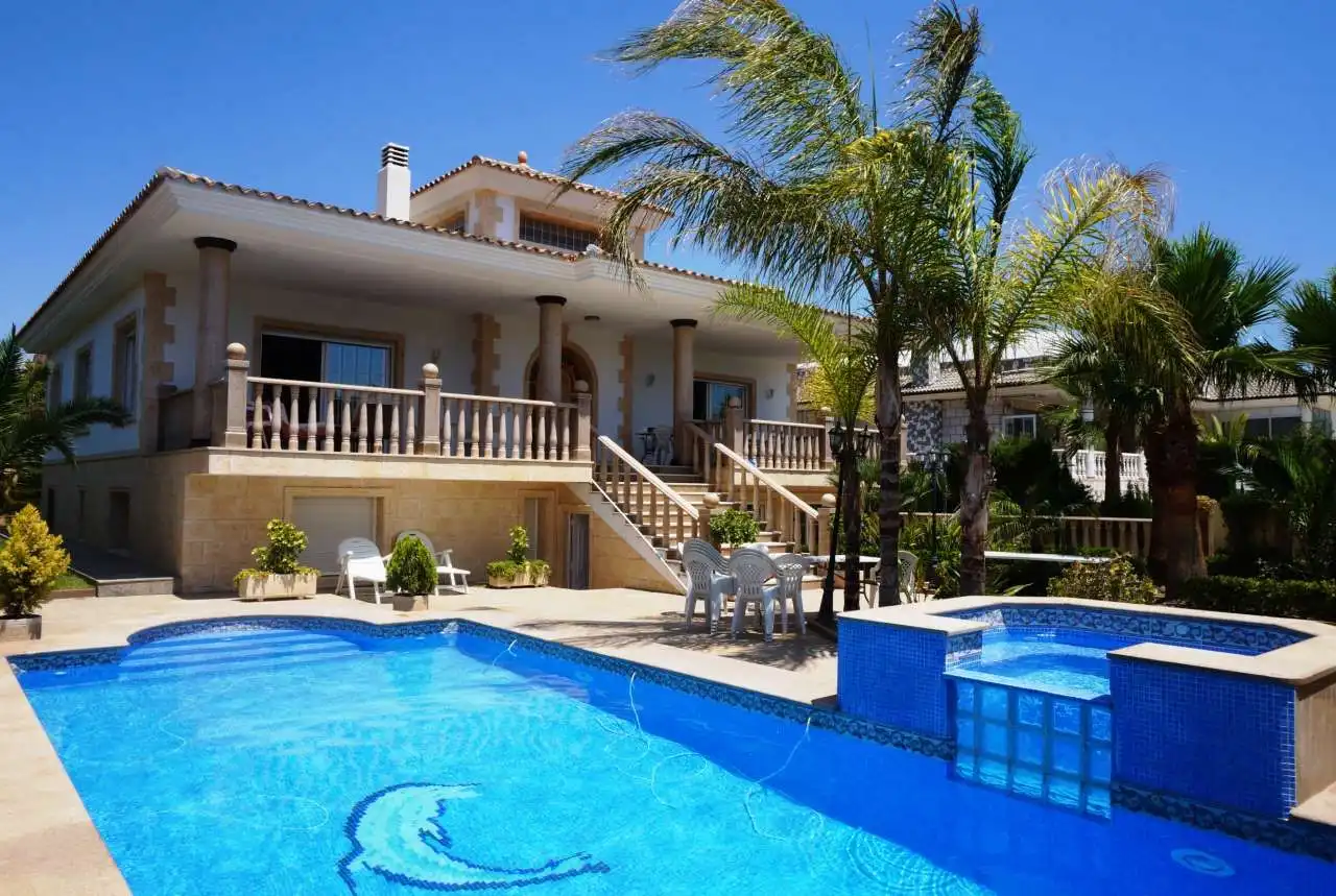 Swimming pool of Houses for sale in L'Alfàs del Pi  with Air Conditioner, Private garden and Terrace