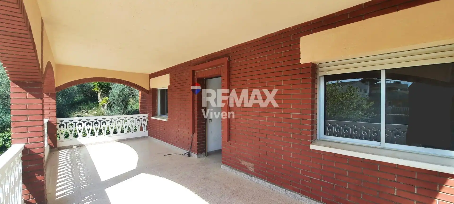 Vista exterior de Casa o xalet en venda en Cubelles amb Terrassa