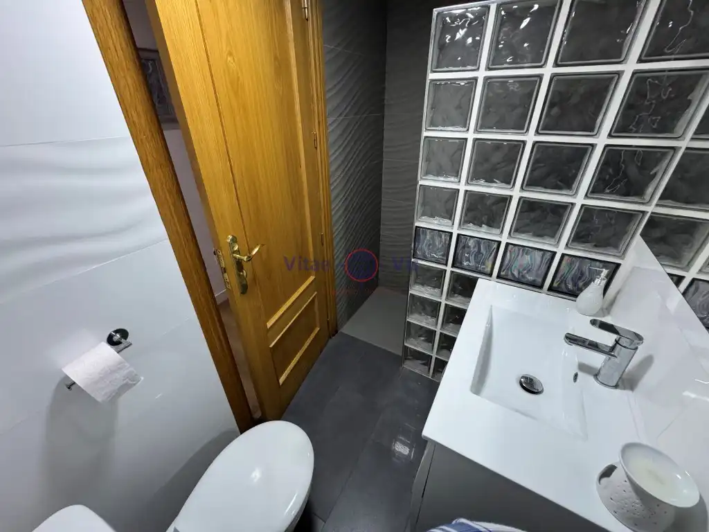 Bathroom of Flat for sale in Lorca  with Furnished, Balcony and Community pool