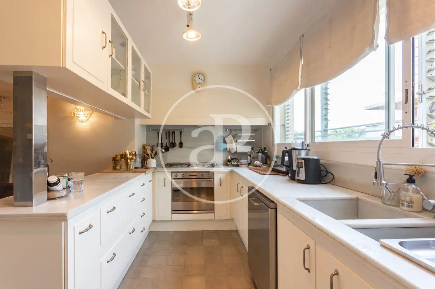 Cocina de Piso de alquiler en Barcelona con Aire acondicionado, Calefacción y Jardín privado