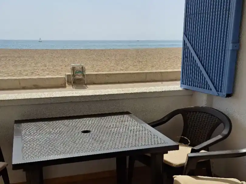 Terrassa de Pis de lloguer en El Vendrell amb Aire condicionat, Moblat i Balcó
