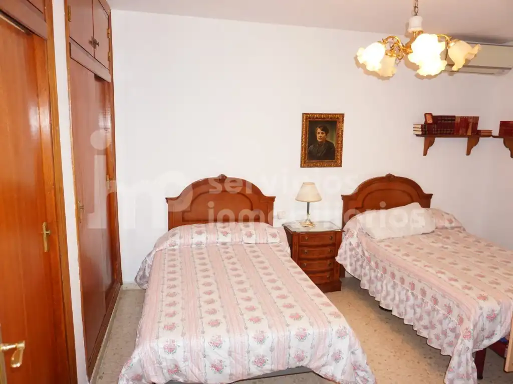 Dormitori de Casa o xalet en venda en Vélez-Málaga amb Aire condicionat i Moblat