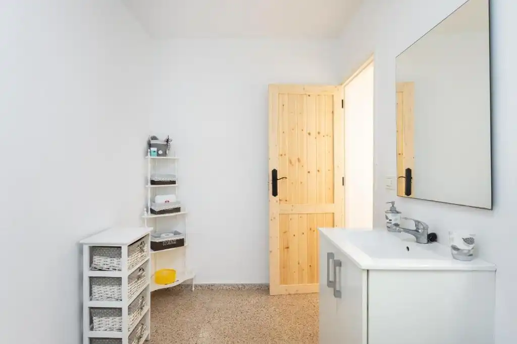 Bathroom of Flat for rent in Santa Cruz de Tenerife  with Furnished