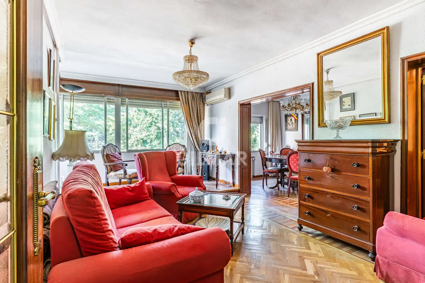 Sala d'estar de Pis en venda en Madrid amb Calefacció i Jardí privat
