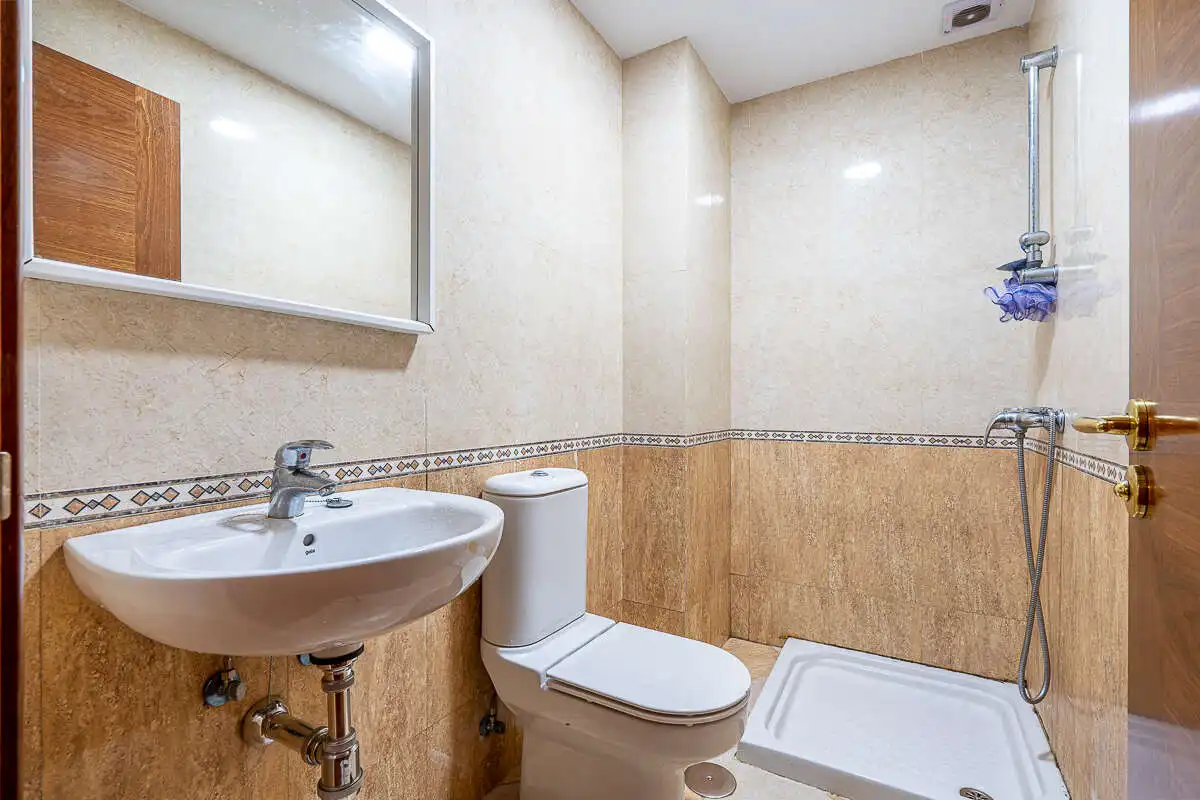 Baño de Piso en venta en Arrecife con Terraza y Balcón
