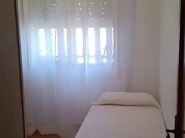 Schlafzimmer von Wohnung zur Miete in Centro