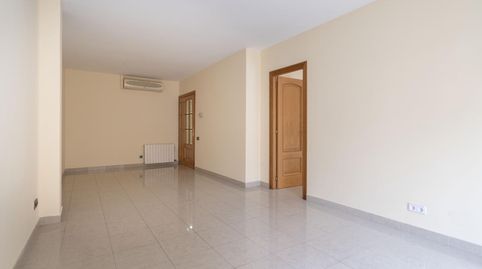 Foto 5 de Piso en venta en Carrer de Juan Valentí Escalas, Fondo, Santa Coloma de Gramenet