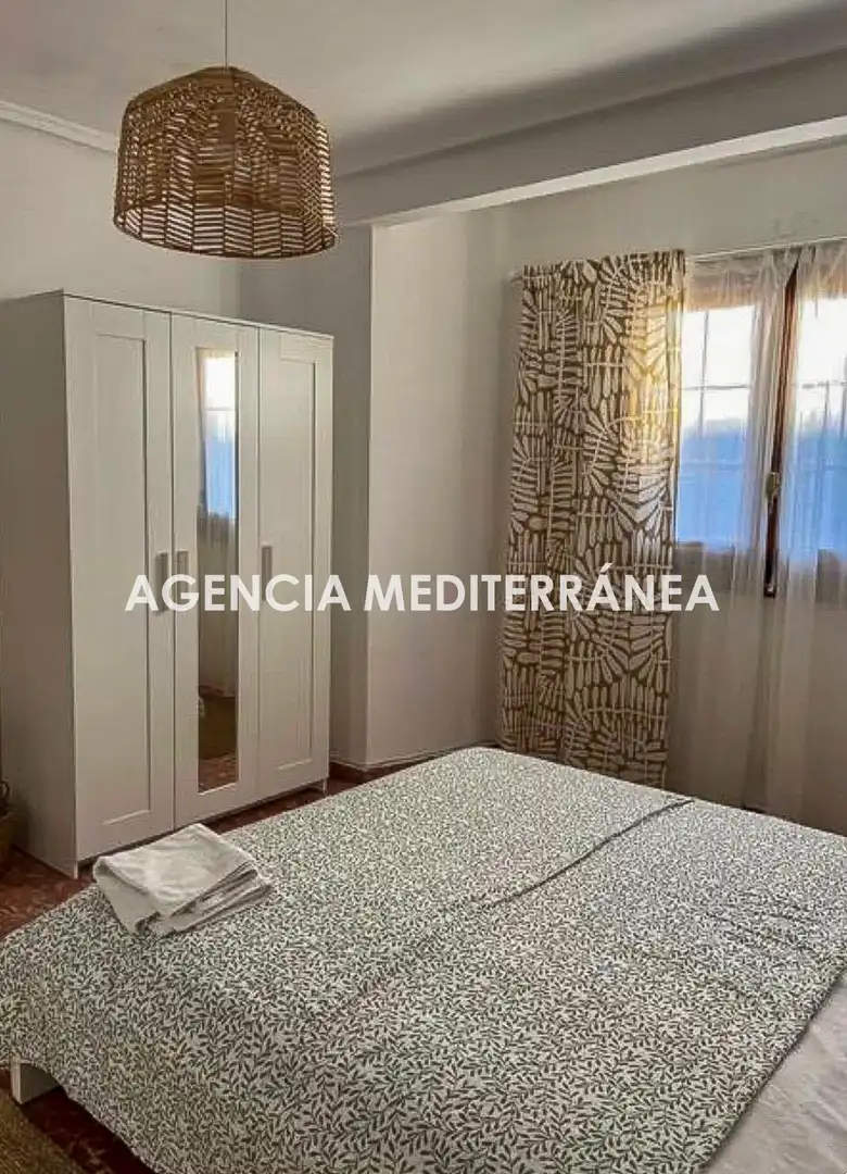 Habitación de Piso de alquiler en Valencia con Aire acondicionado, Calefacción y Amueblado