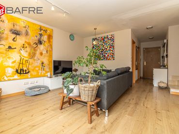 Casa con balcón en venta en Calle Gil de Siloe