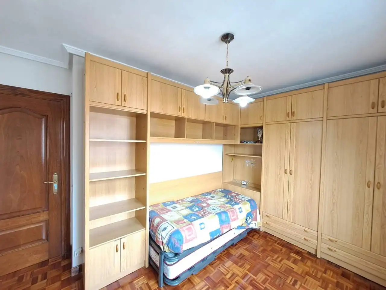Bedroom of Flat for sale in Burgos  with Heating and Terrace