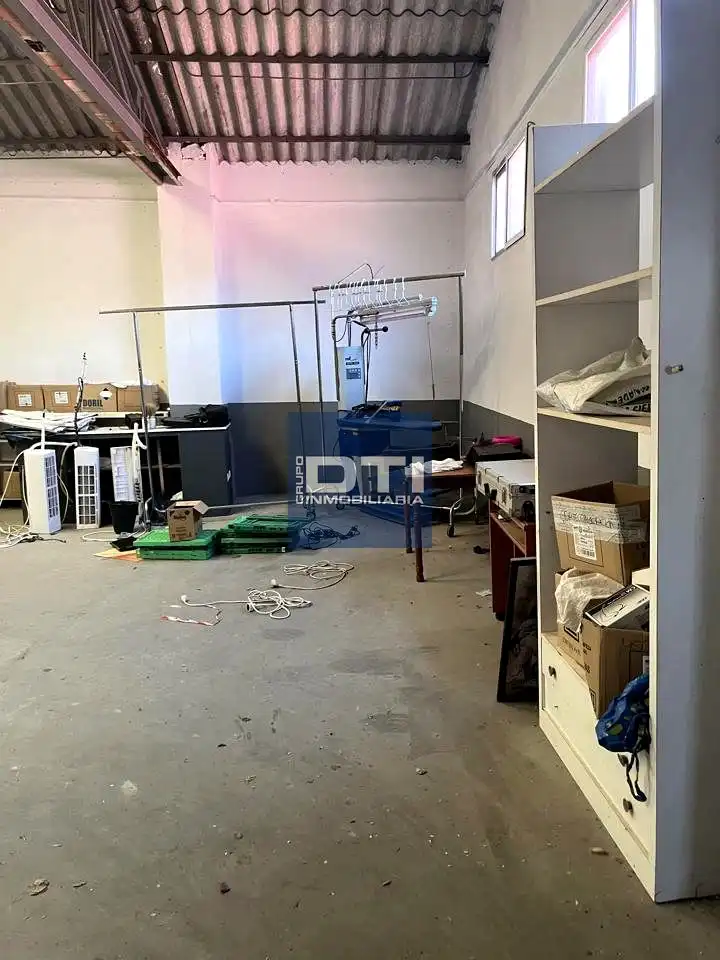 Industrial building for sale in Calle Carmen, imagen 8