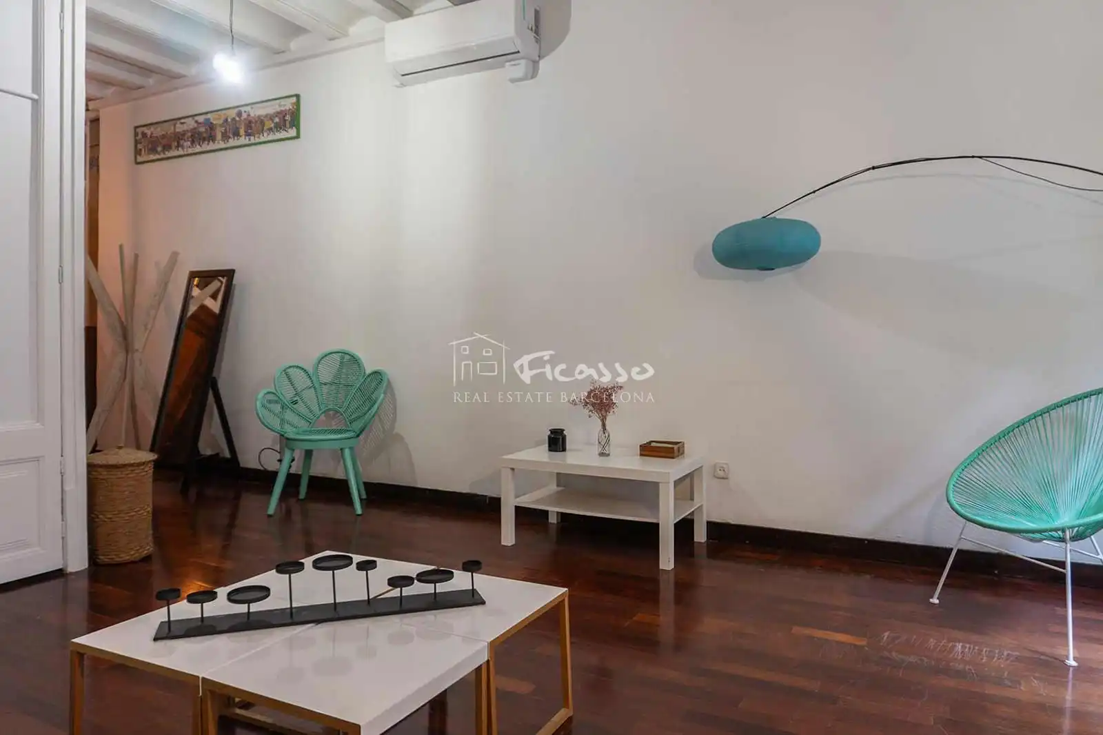 Sala d'estar de Pis de lloguer en Barcelona amb Aire condicionat, Calefacció i Parquet