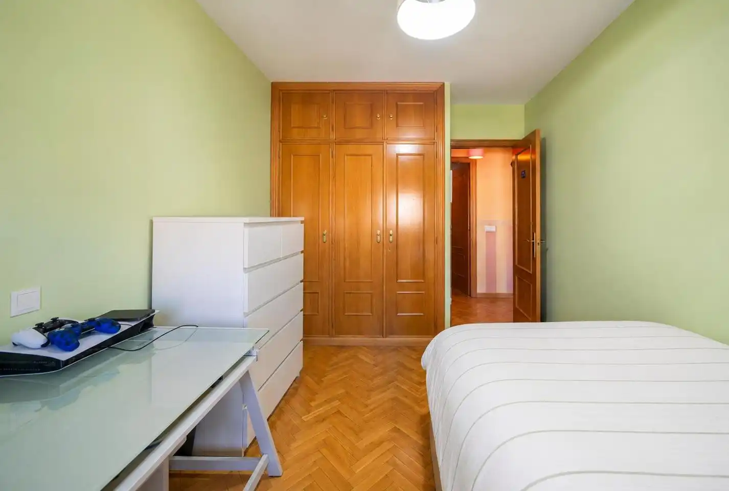 Habitación de Piso en venta en Ávila con Calefacción, Parquet y Terraza