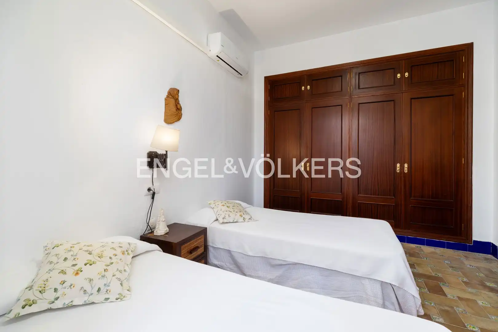 Bedroom of Houses for sale in Sanlúcar de Barrameda  with Air Conditioner, Heating and Private garden