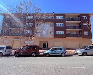 Außenansicht von Wohnung miete in Bellpuig mit Klimaanlage, Heizung und Terrasse