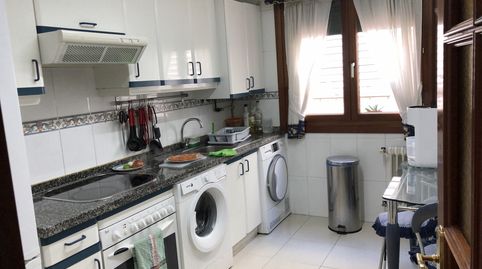 Foto 4 de Piso de alquiler en Oviedo - Los Avellanos, Salesas - Foncalada - Campoamor, Oviedo
