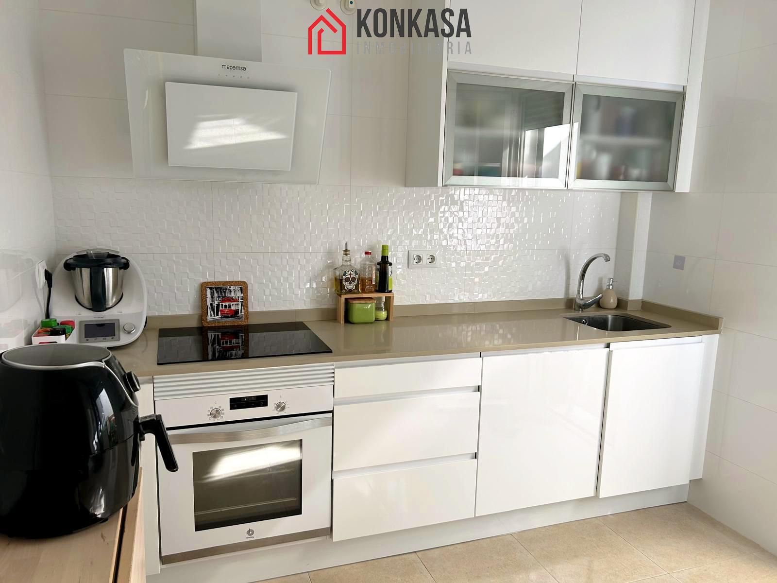 Kitchen of House or chalet for sale in Arcos de la Frontera  with Air Conditioner, Heating and Terrace