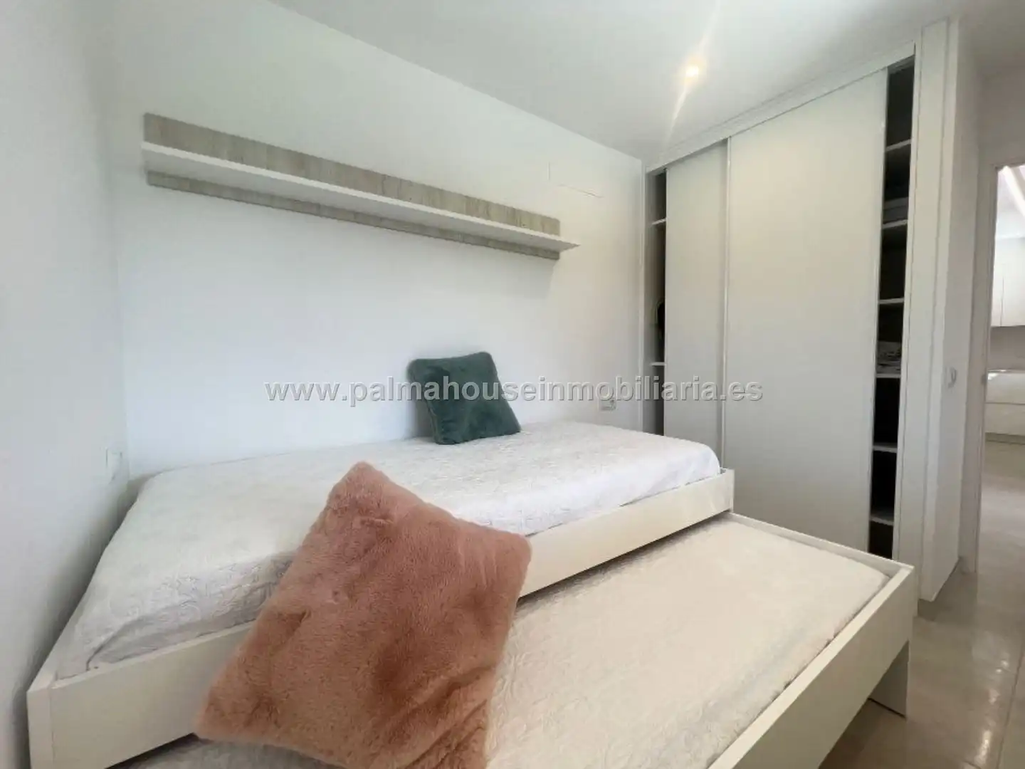 Habitación de Finca rústica de alquiler en Sencelles con Piscina, Amueblado y TV