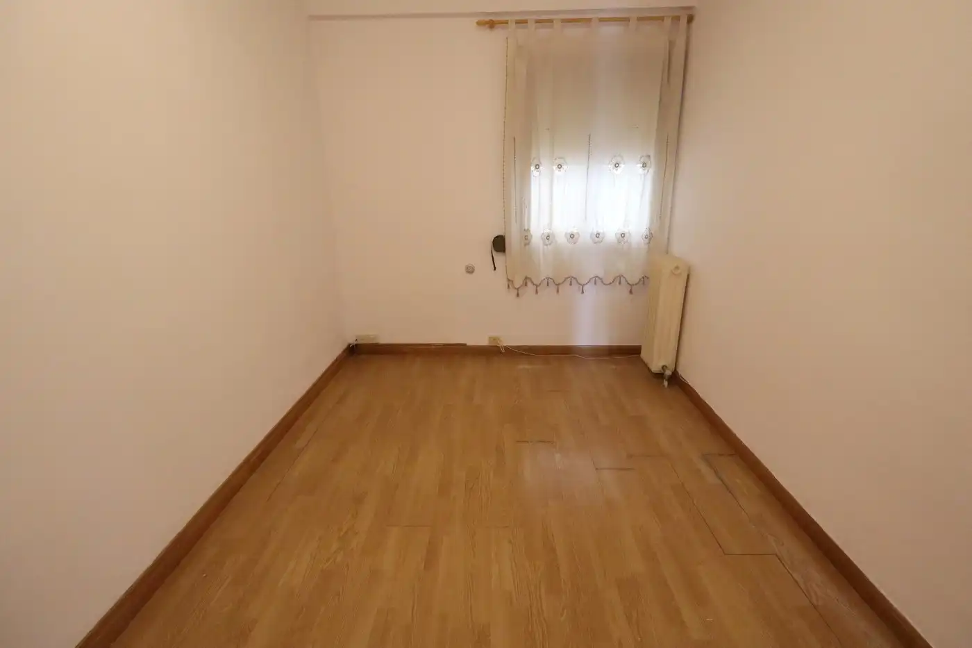 Piso en venta en Barcelona con Calefacción, Balcón y Jacuzzi