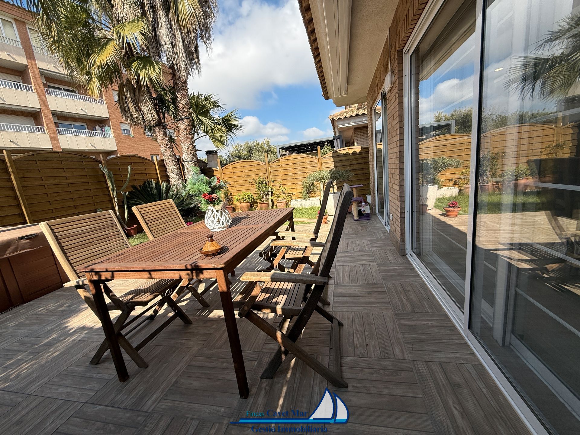 Terraza de Casa adosada en venta en Cambrils con Aire acondicionado, Calefacción y Jardín privado