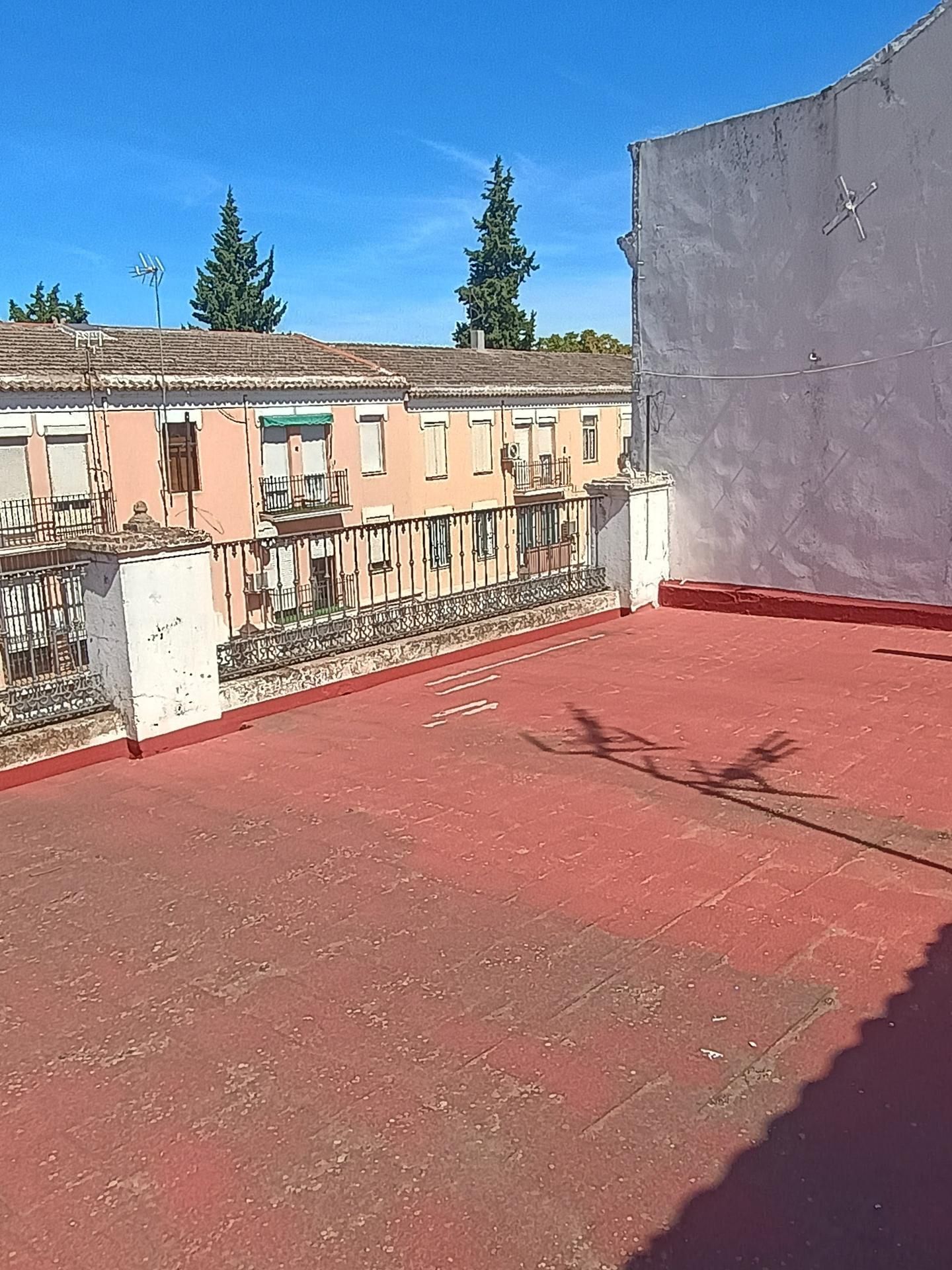 Exterior view of House or chalet for sale in Badajoz Capital  with Terrace and Balcony