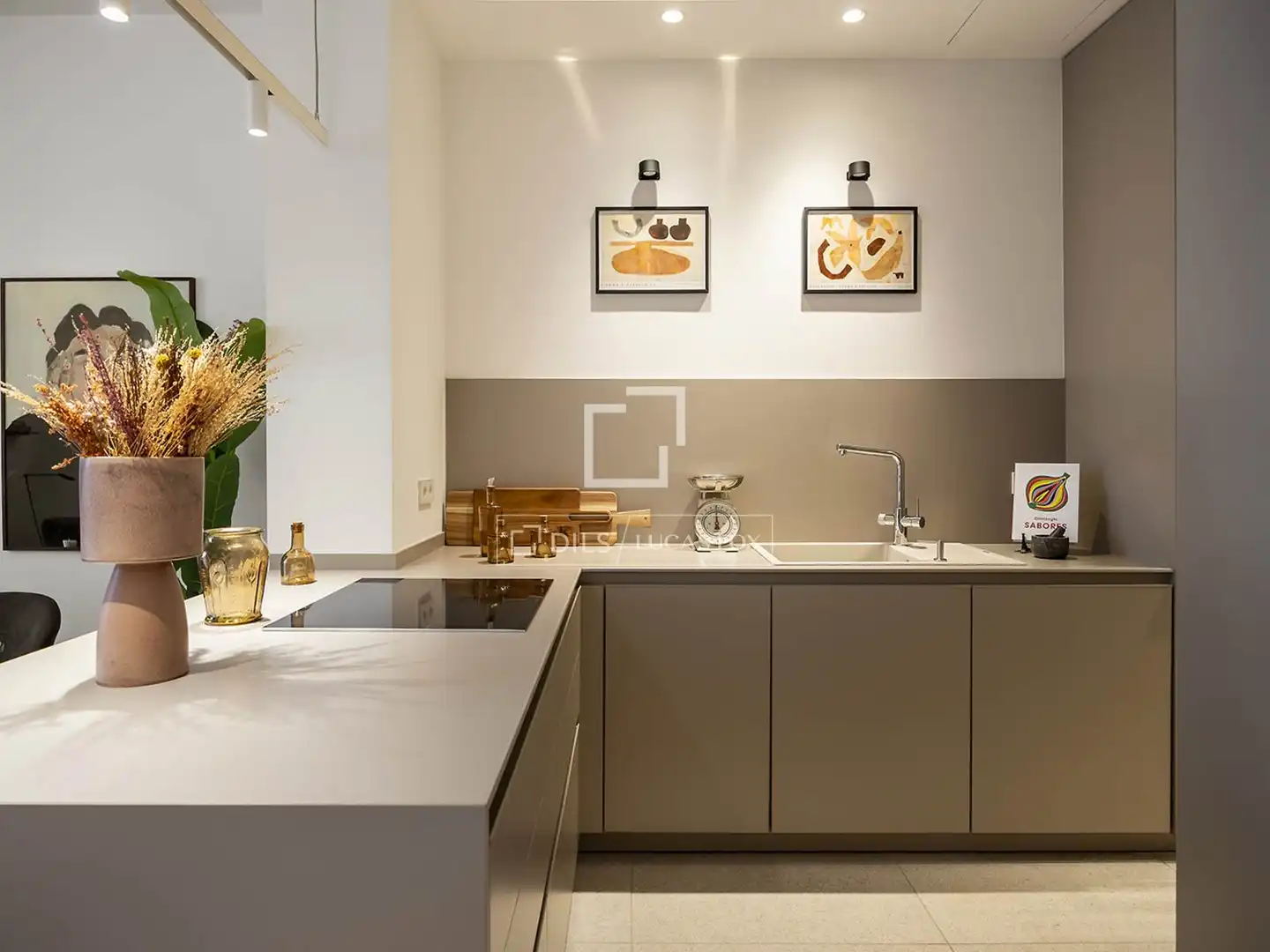Appartamento con terrazza in vendita a Eixample, imagen 7