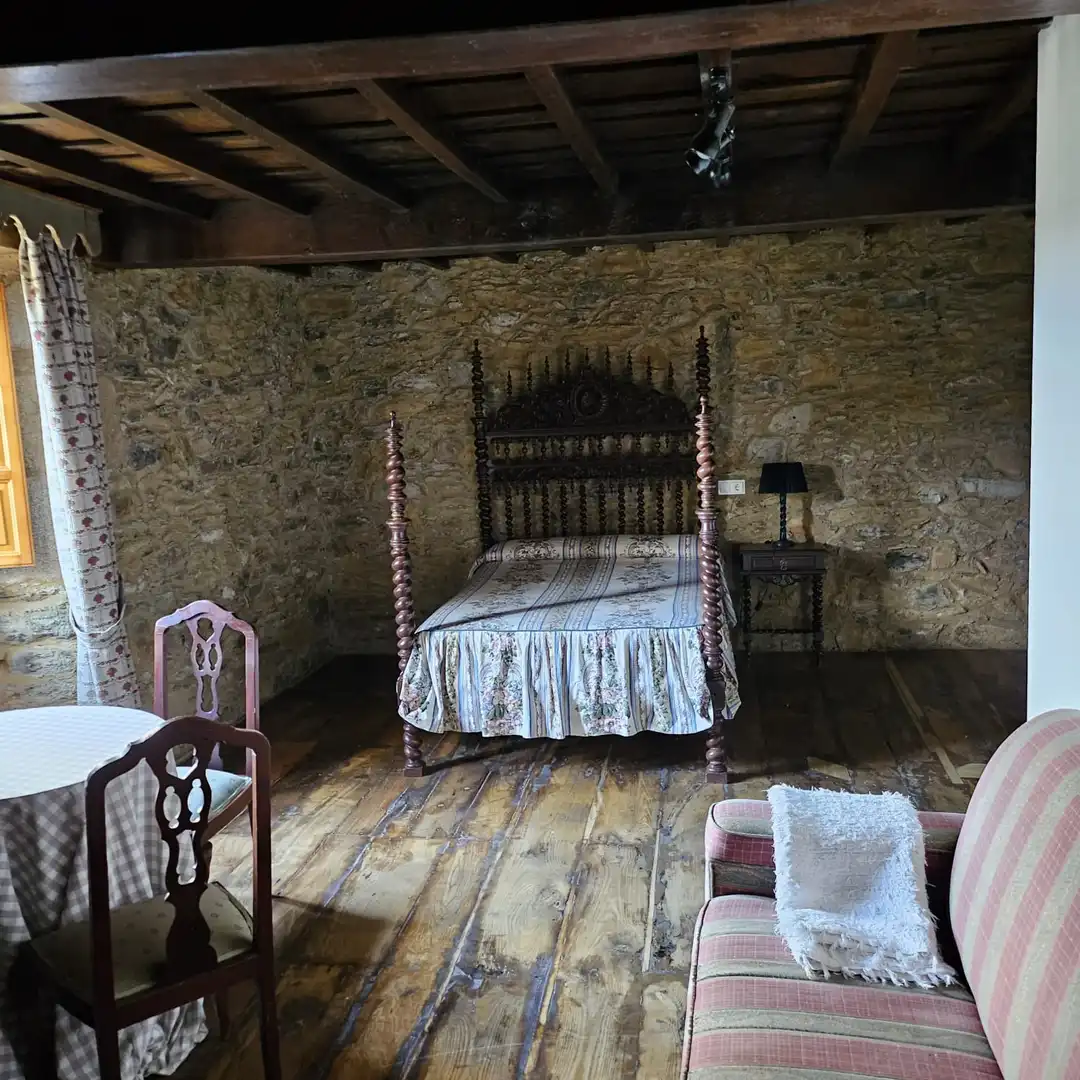 Schlafzimmer von Country house zum Verkauf in Arzúa mit Klimaanlage, Heizung und Privatgarten