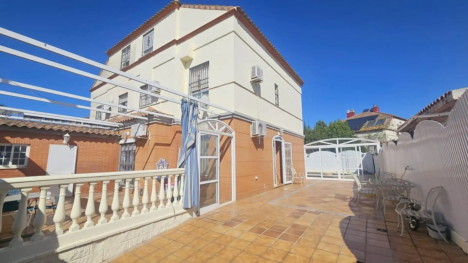 Habitatge amb terrassa en venda a Gines