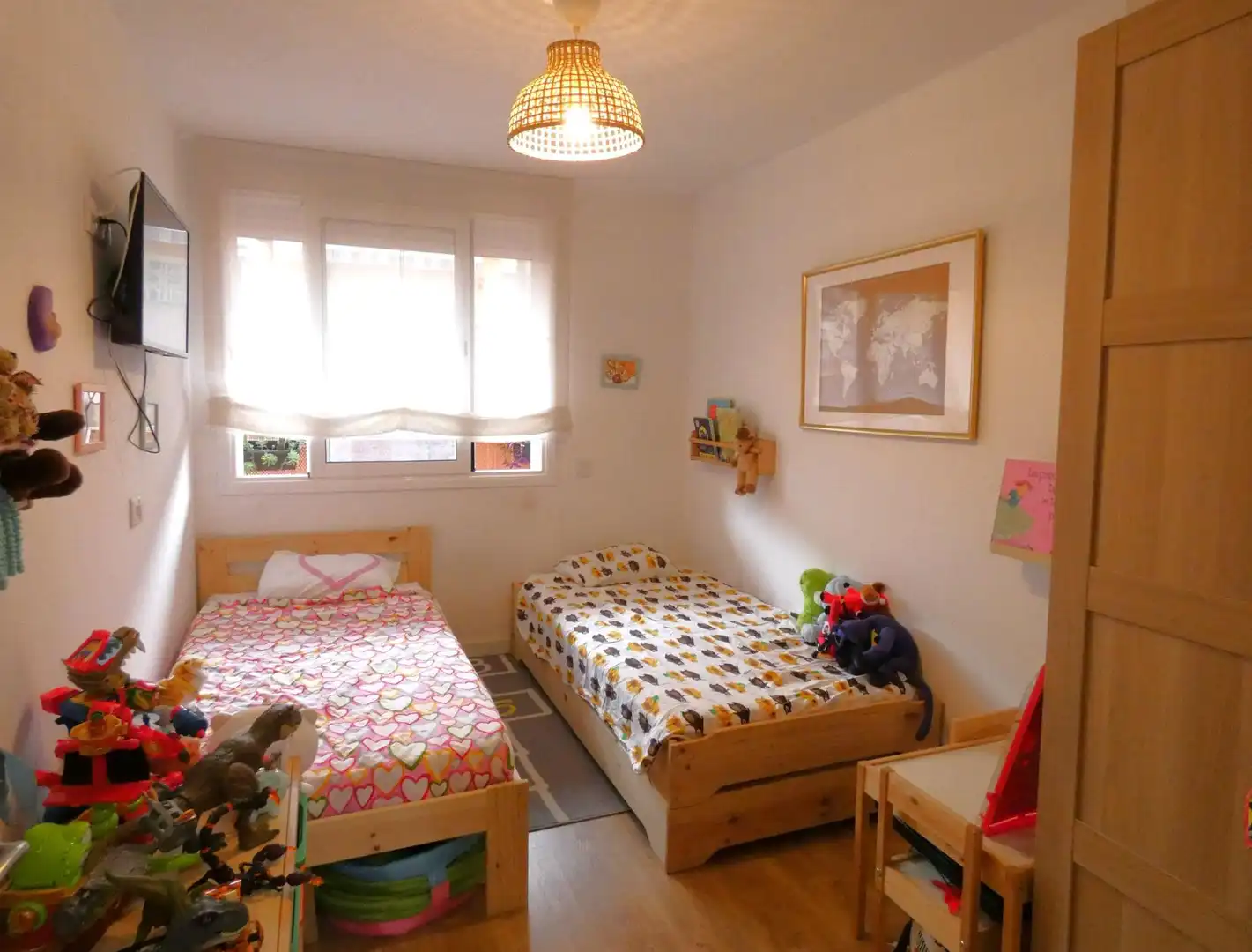 Habitación de Piso en venta en Santa Coloma de Gramenet con Aire acondicionado, Calefacción y Parquet