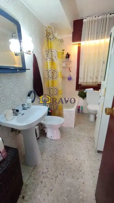 Bany de Casa o xalet en venda en Valle de Tobalina amb Calefacció, Jardí privat i Moblat