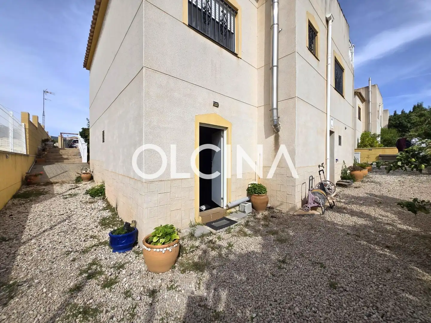 Vista exterior de Casa o chalet en venta en Castalla con Calefacción, Jardín privado y Terraza