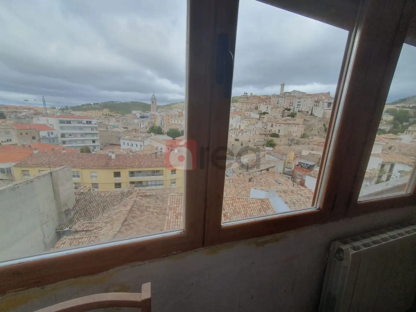 Habitación de Casa adosada en venta en Cuenca con Calefacción, Terraza y Trastero
