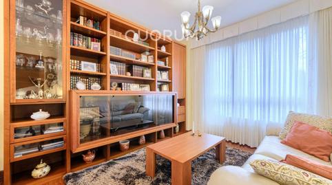 Foto 5 de Casa adosada en venta en San Miguel, Basauri