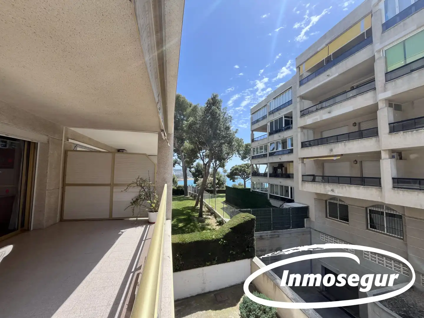 Appartamento con piscina in vendita a Carrer del Vendrell 4, imagen 2