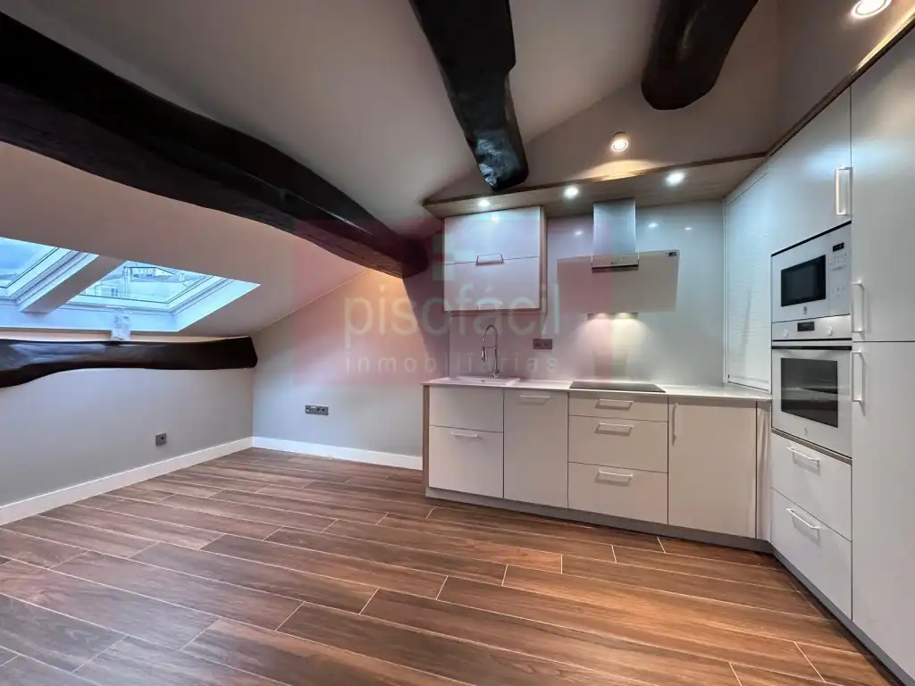 Cuina de Apartament en venda en Lugo