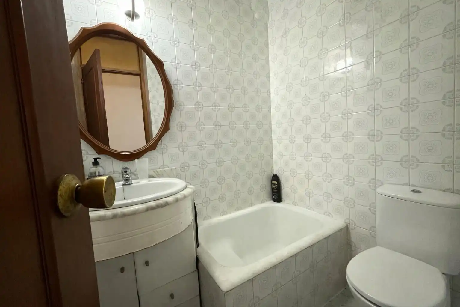 Badezimmer von Wohnung zum Verkauf in Vilagarcía de Arousa mit Heizung