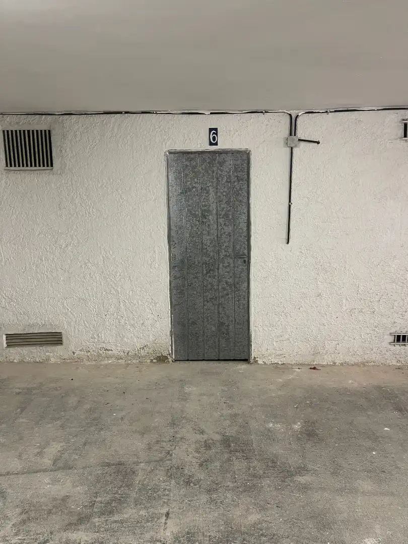Parkplatz zum Verkauf in Carrer Brúixola, imagen 6