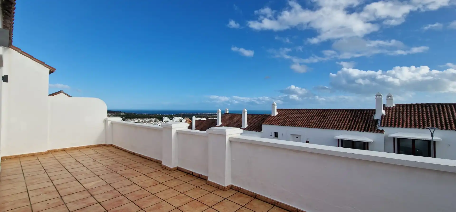 Vista exterior de Casa adosada en venta en Casares con Jardín privado, Terraza y Trastero