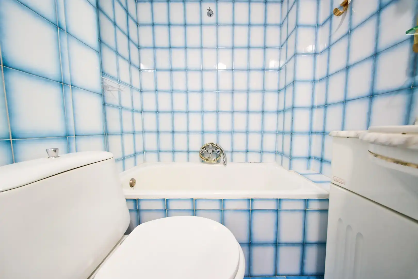 Bathroom of Flat for sale in Granada