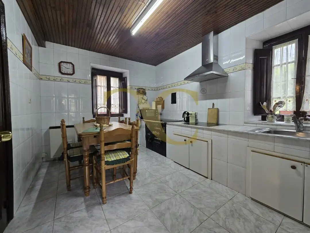 Cocina de Casa o chalet en venta en Llanes con Calefacción, Jardín privado y Terraza