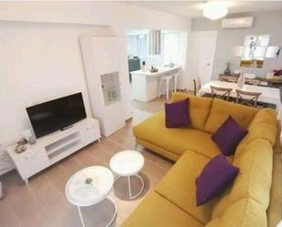 Living room of Flat to rent in  Granada Capital  with Air Conditioner and Terrace